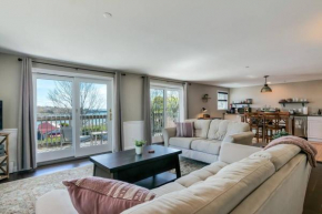 2BR Condo with Ocean Views in Downtown SW Harbor 